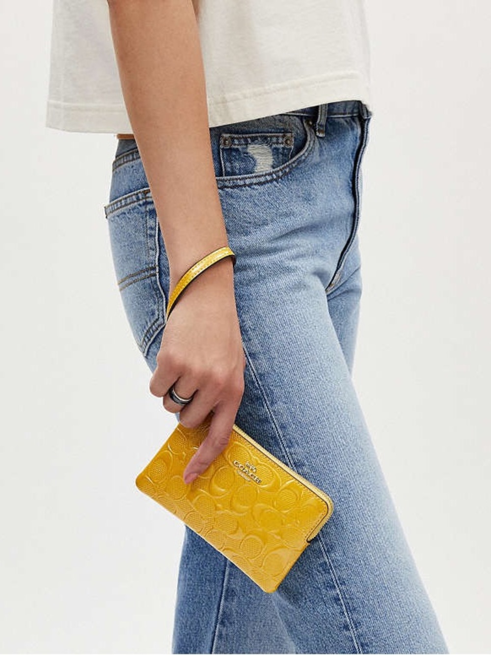 Coach Corner Zip-In Signature Leather Wristlet in Cream/Gold